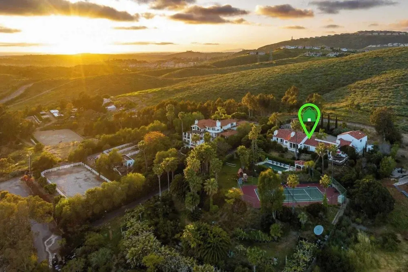 Resort-style Estate w/ Pool, Game Room & Valley Views Near Wineries The Tennis Ranch by Avantstay