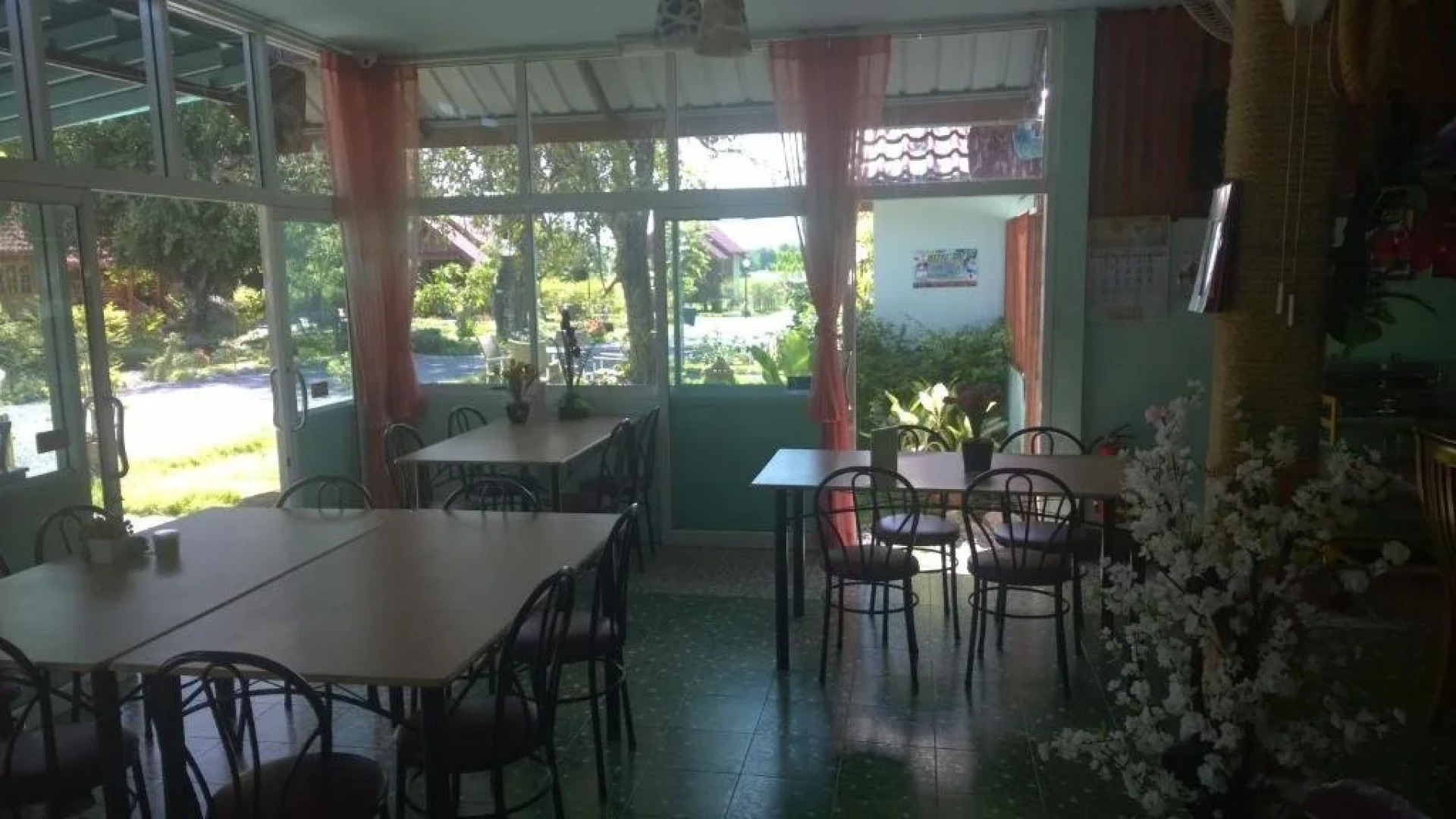 Sabai Sabai Resort & Restaurant