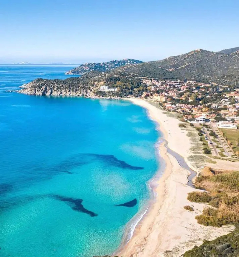 Siena property in private Villa, 150 mt from the beach, gated 5 mt from the sea