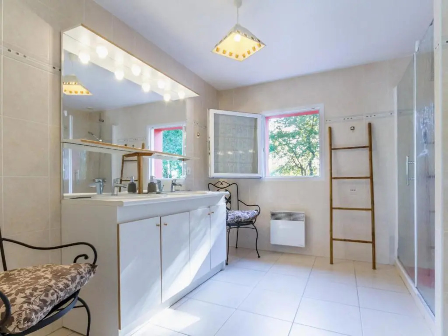 Gîte Pont-Saint-Martin, 4 pièces, 6 personnes - FR-1-306-986