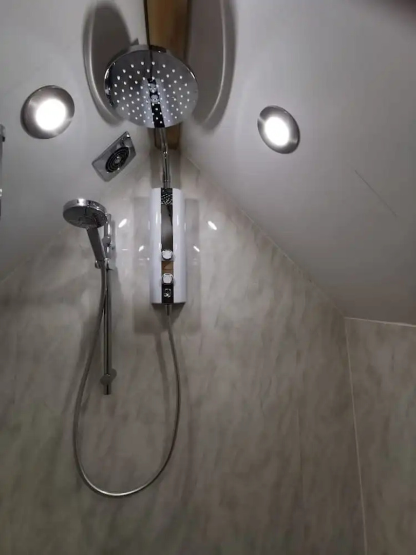 Charming 1-bed Cabin in Gaerwen