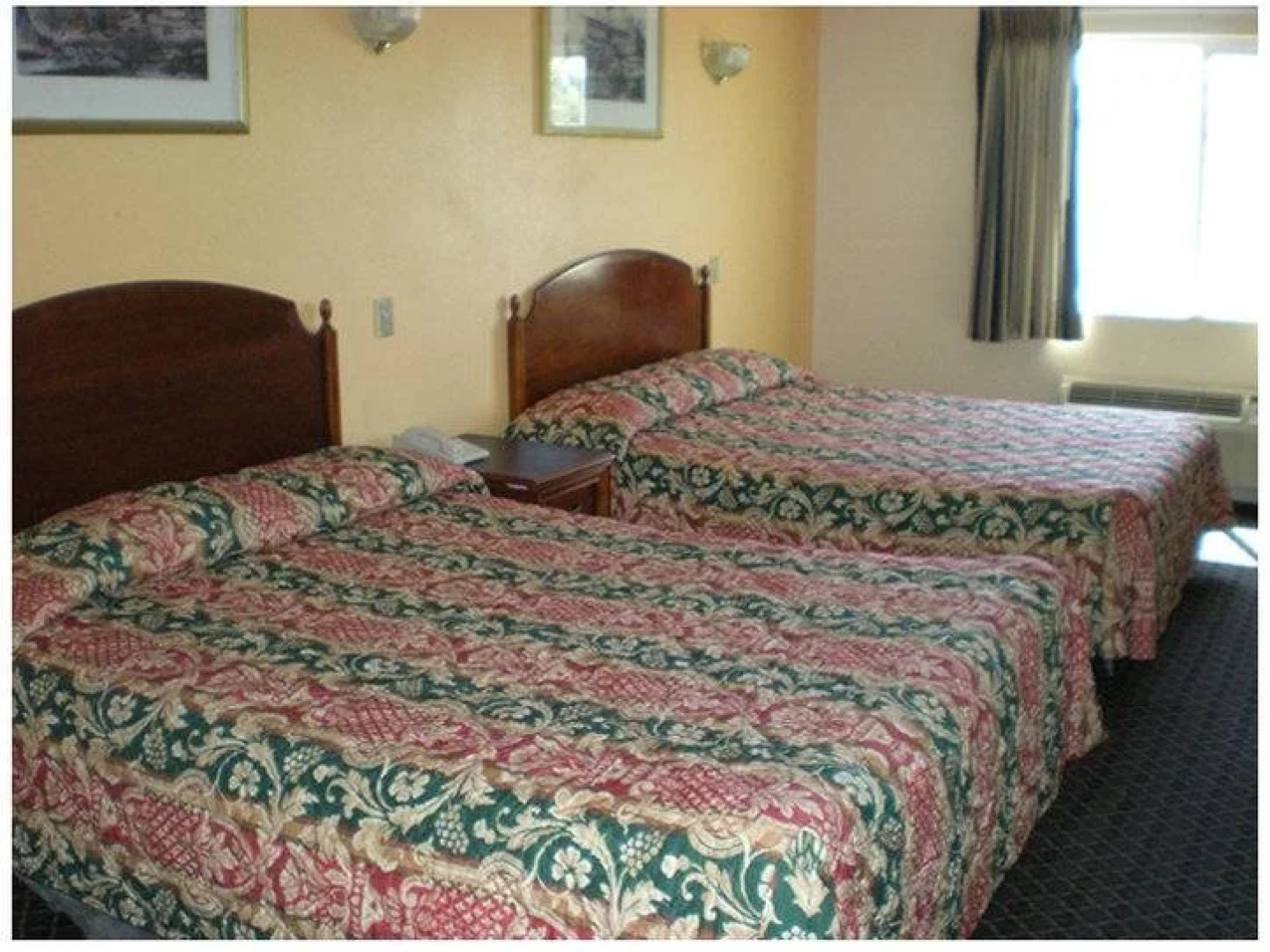 Heritage Inn & Suites