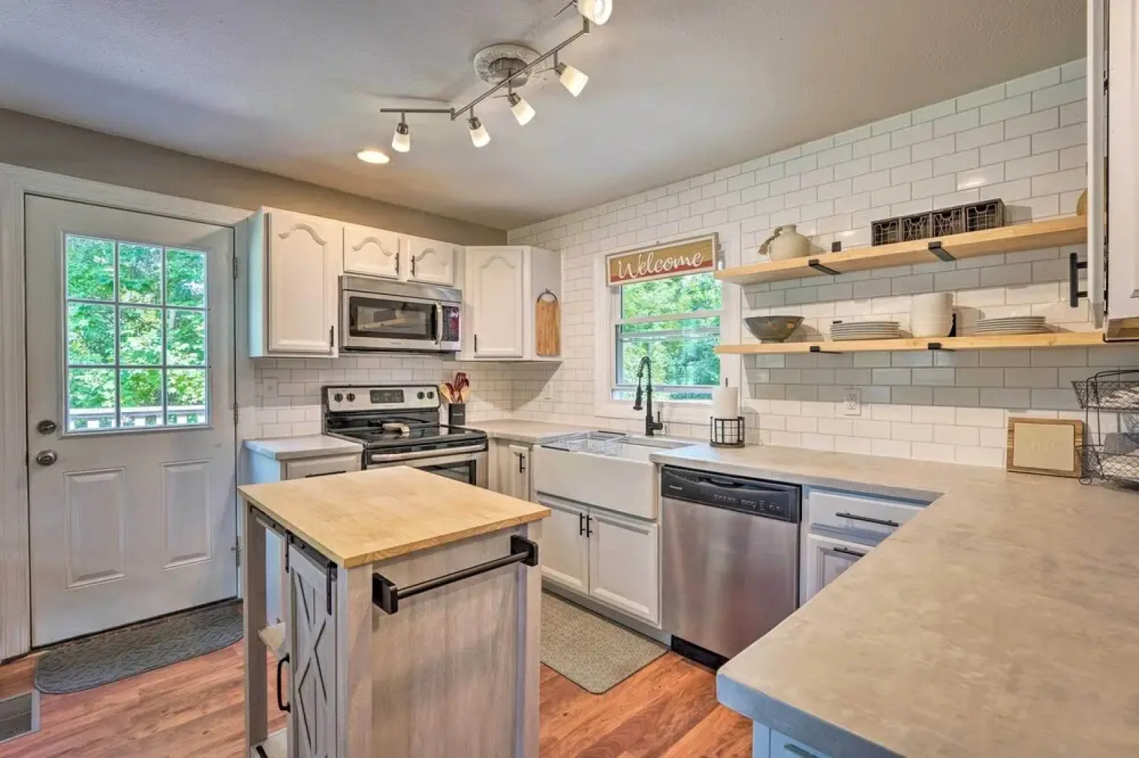 'owl's Nest' Hideaway < 15 Mi to Asheville!