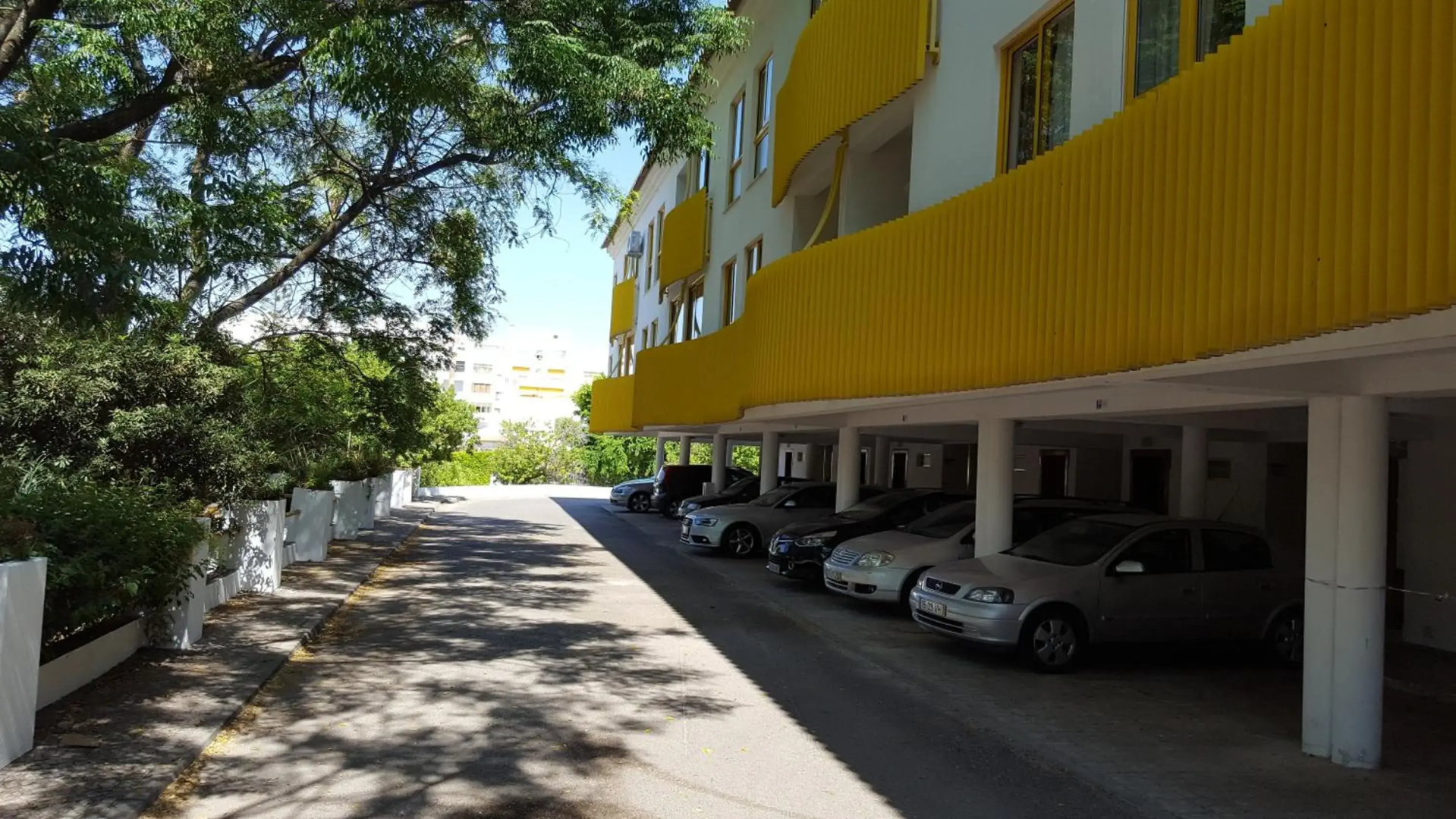 Sunshine Apartment