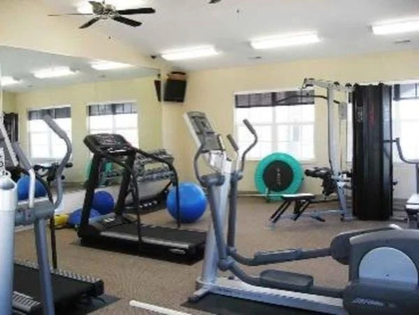 Execustay Prov Pointe