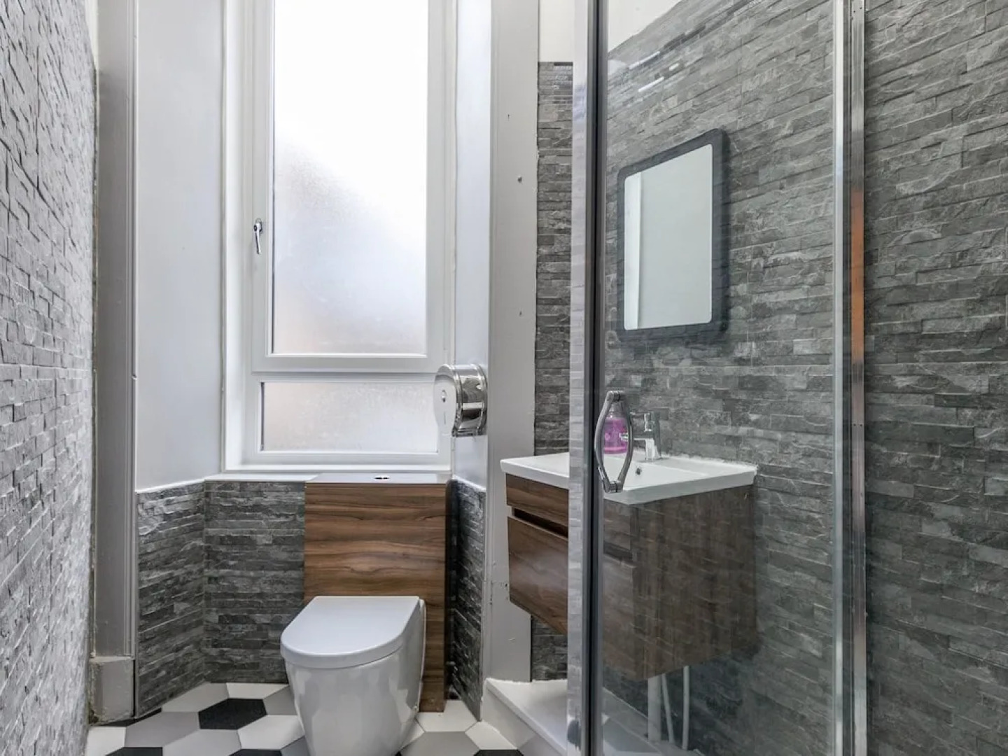 Oakshaw Guesthouse - Glasgow Airport