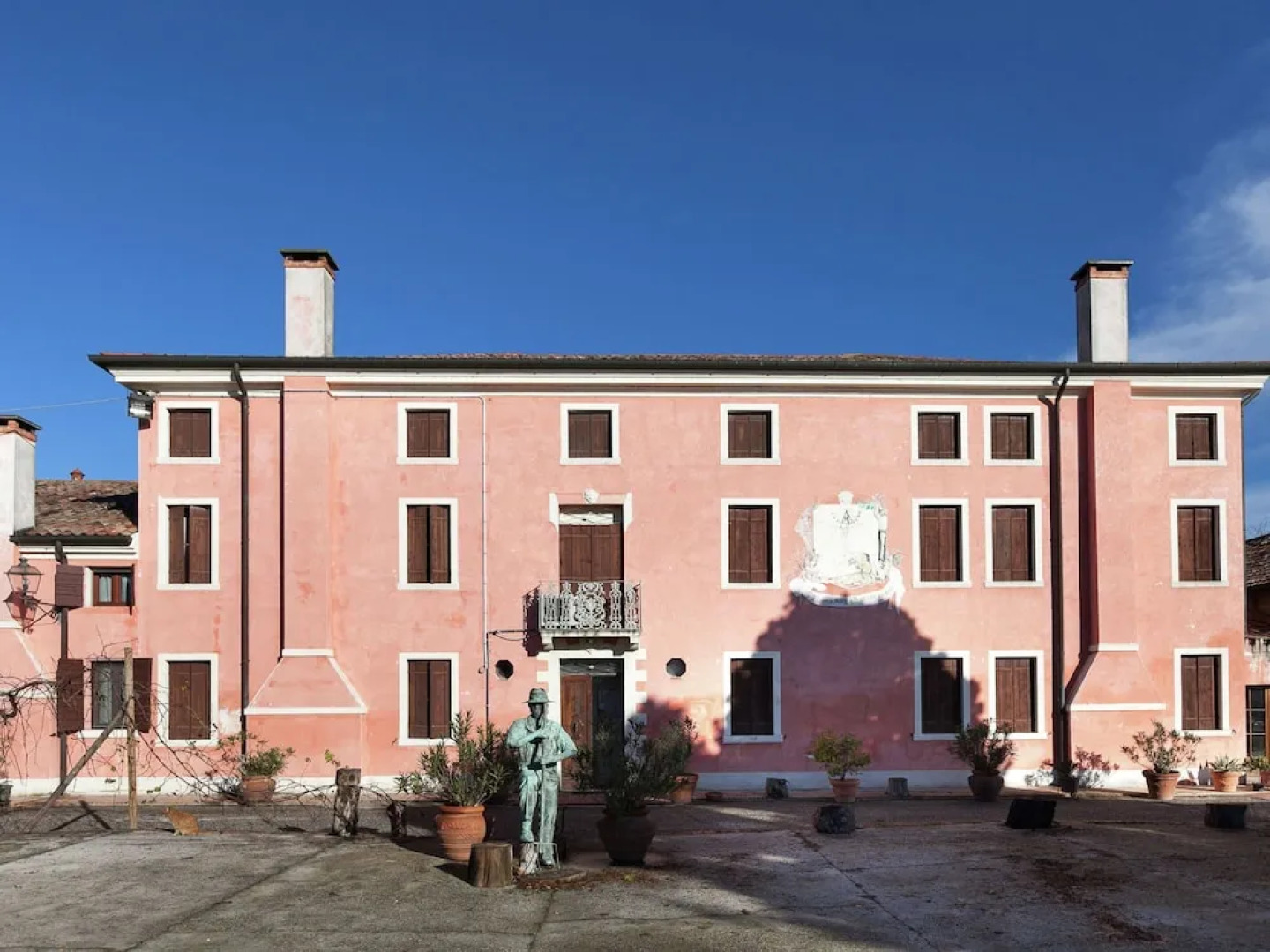 Apartment in Pontecchio With Pool & Tennis