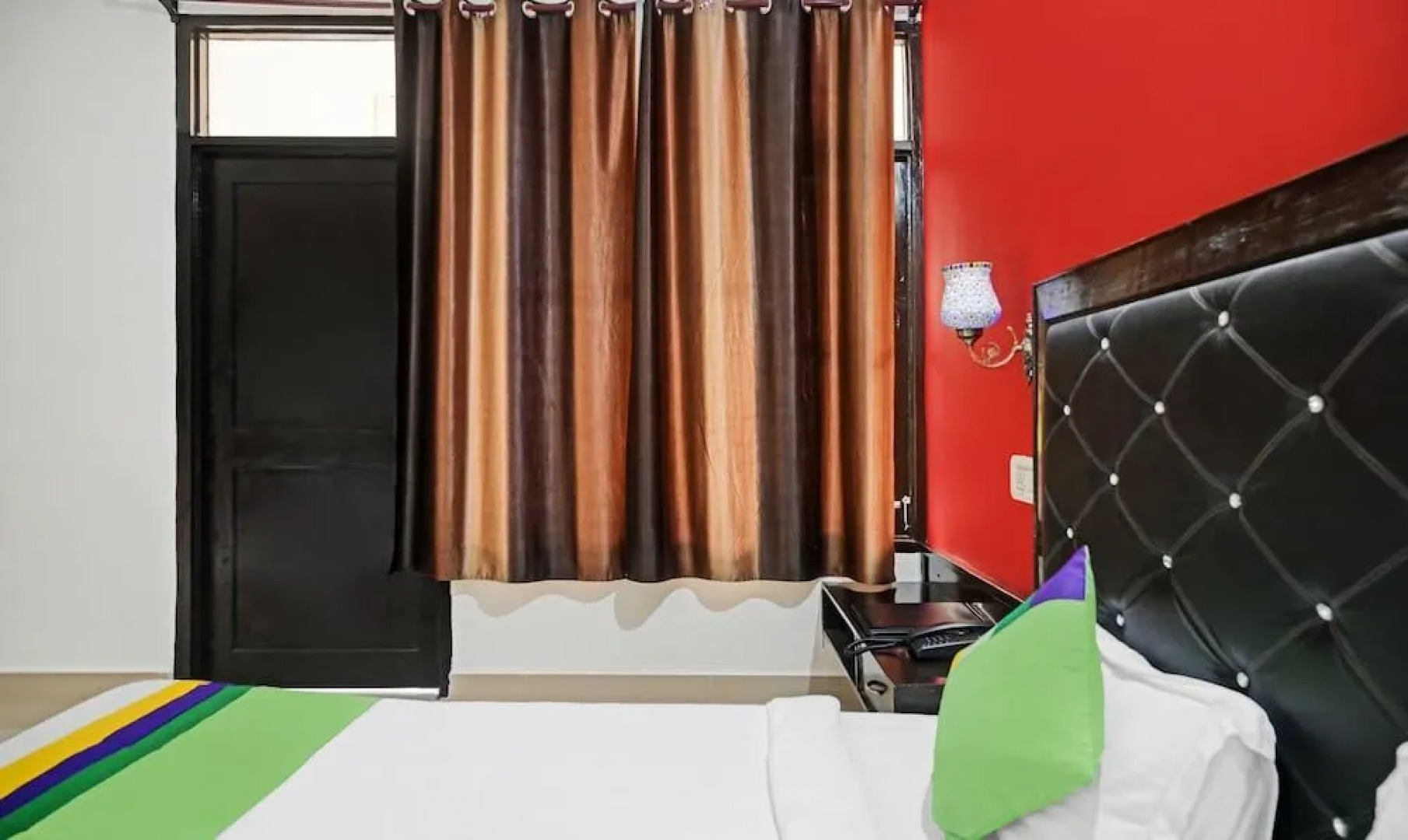 Treebo Trend Woodward II With Mountain View