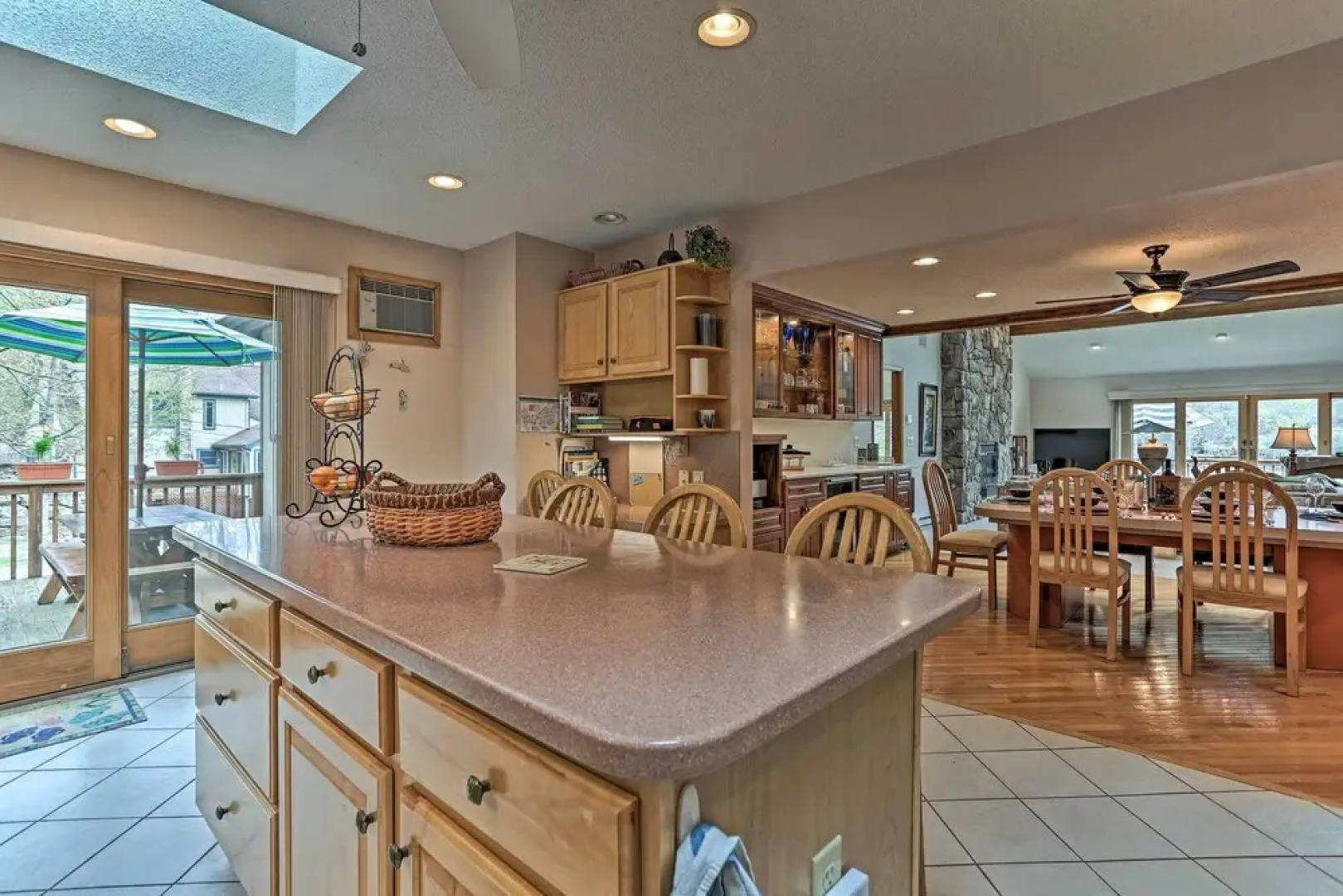 Airy Lake Ariel Home w/ Private Dock + Kayaks!