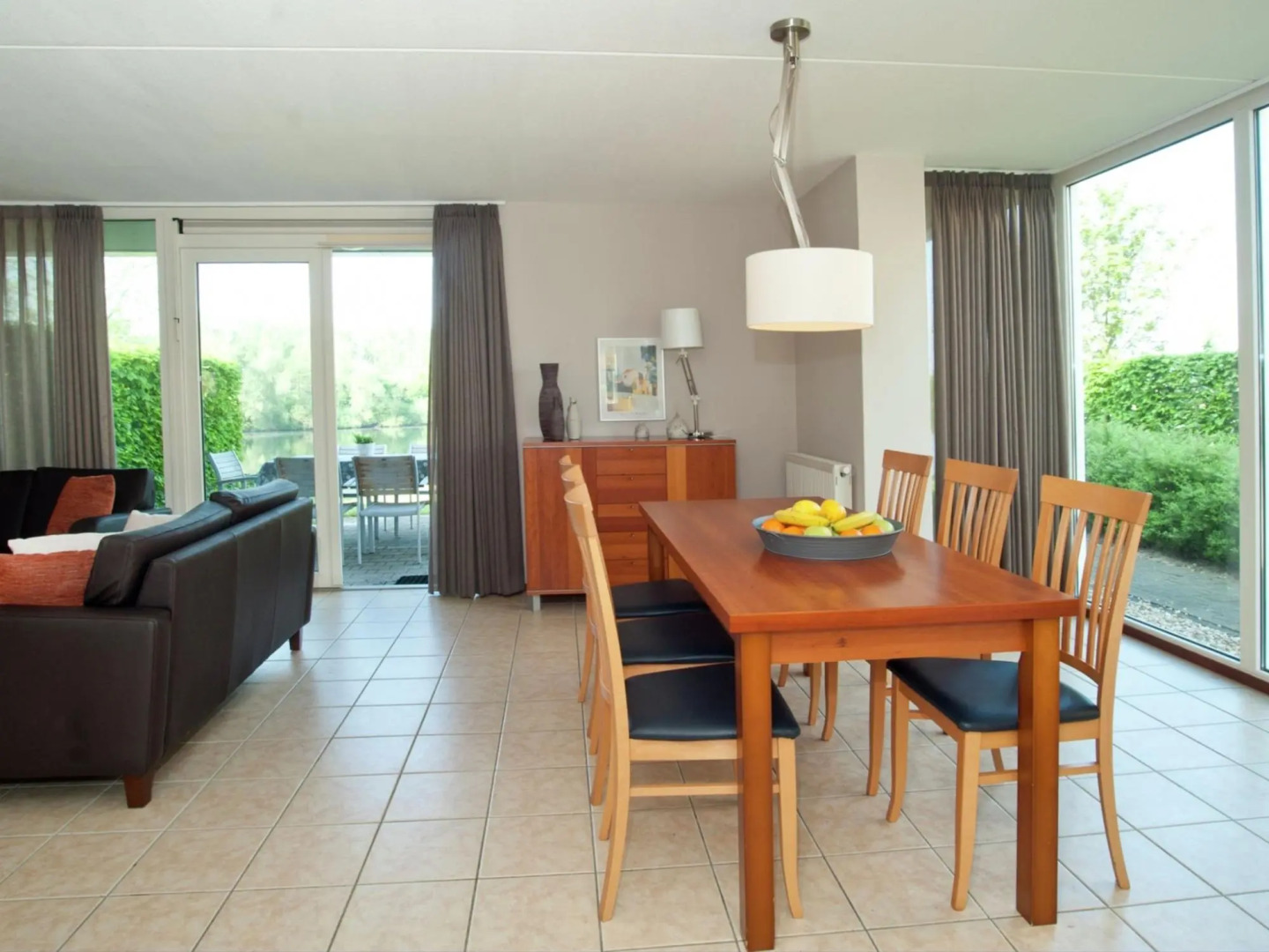 Villa in Maaspark With Lake Views