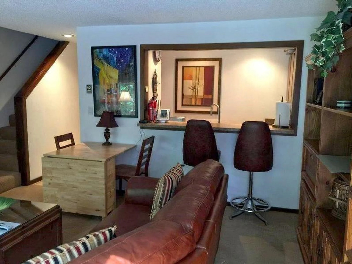 31SW Deluxe Snowater Condo!