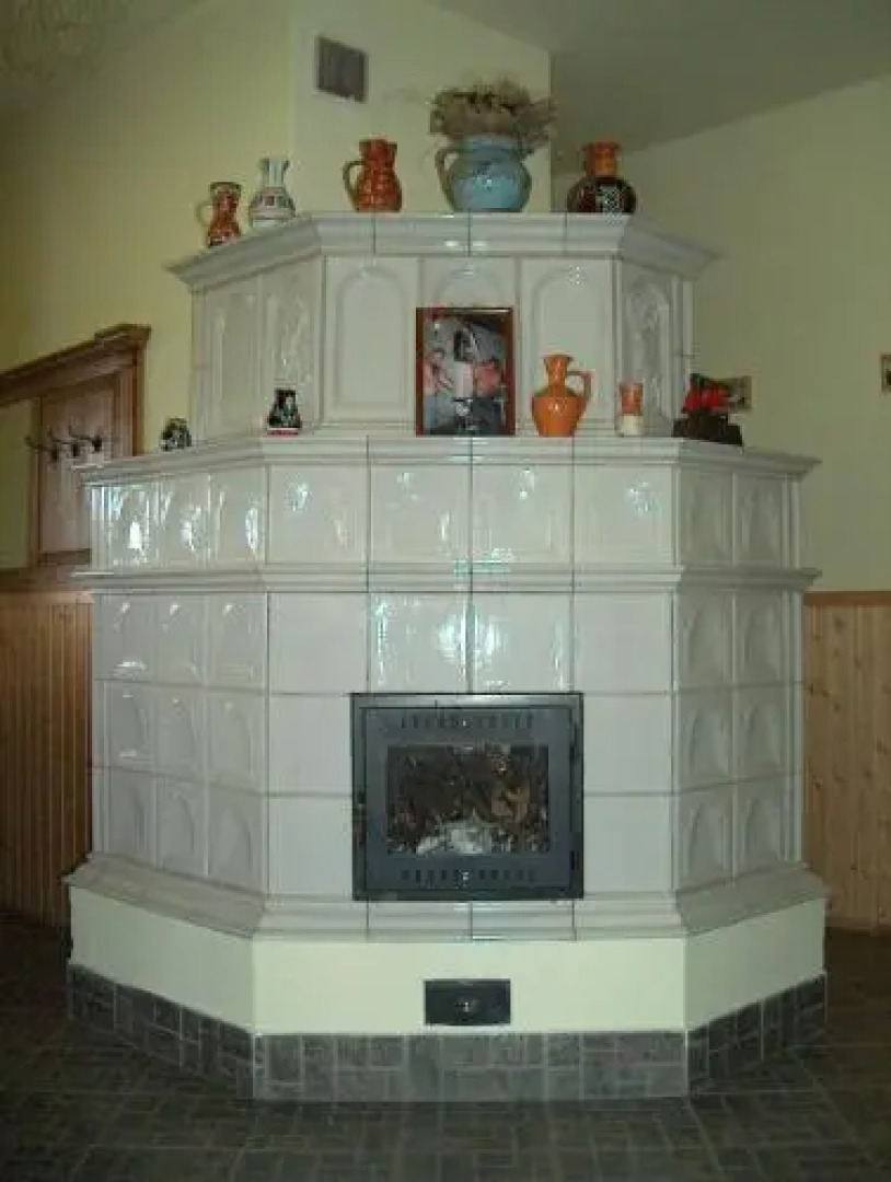 APÁLI Restaurant & Pension