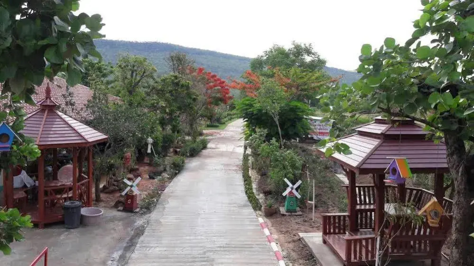 Phutawan Resort  Nong Bua Lam Phu