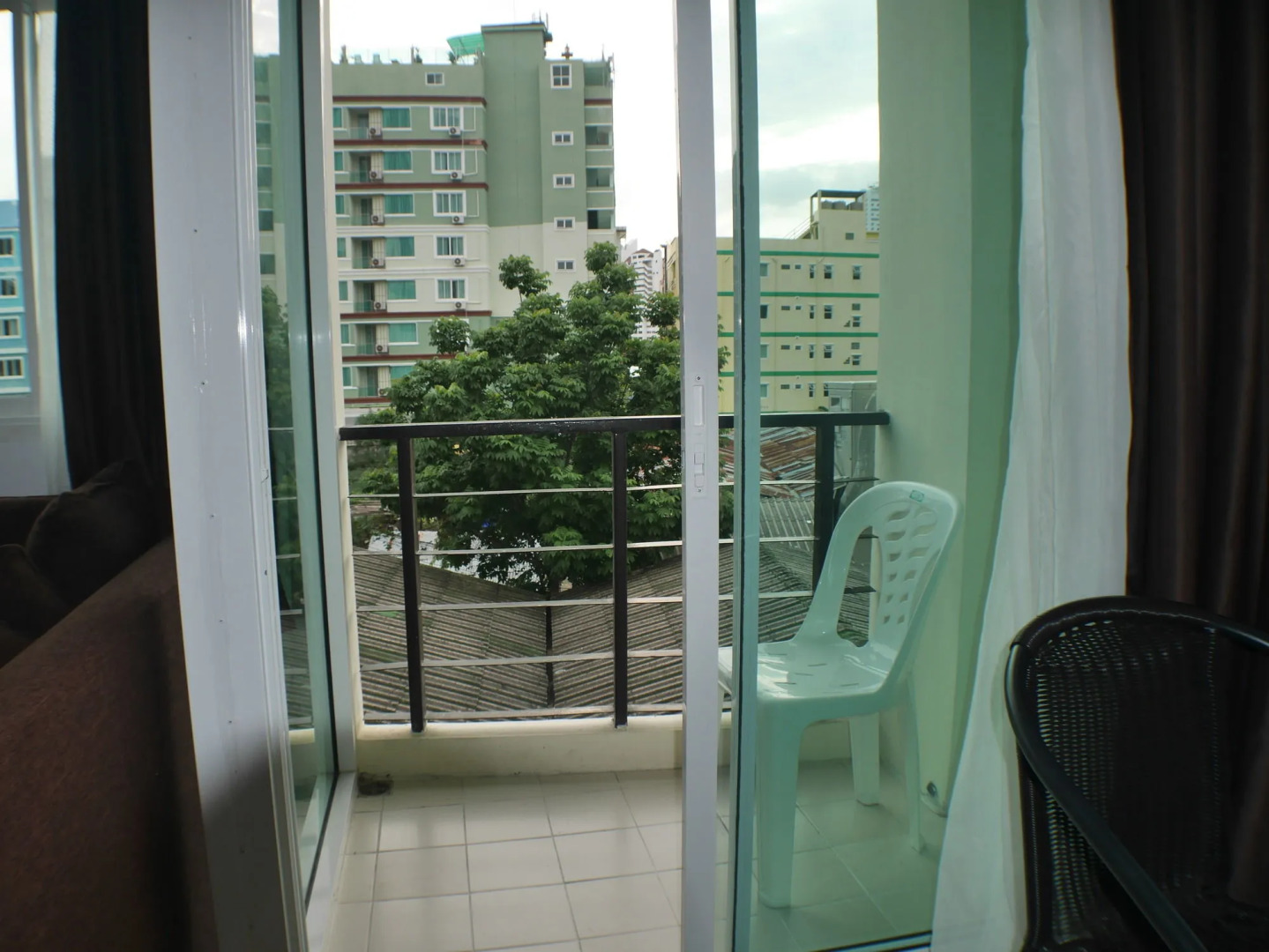 Darisa Apartment Service