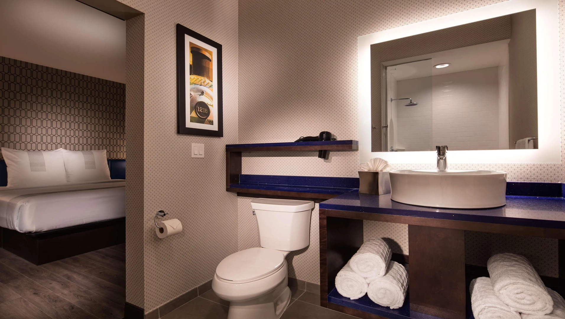 GLō Best Western Dallas South DeSoto