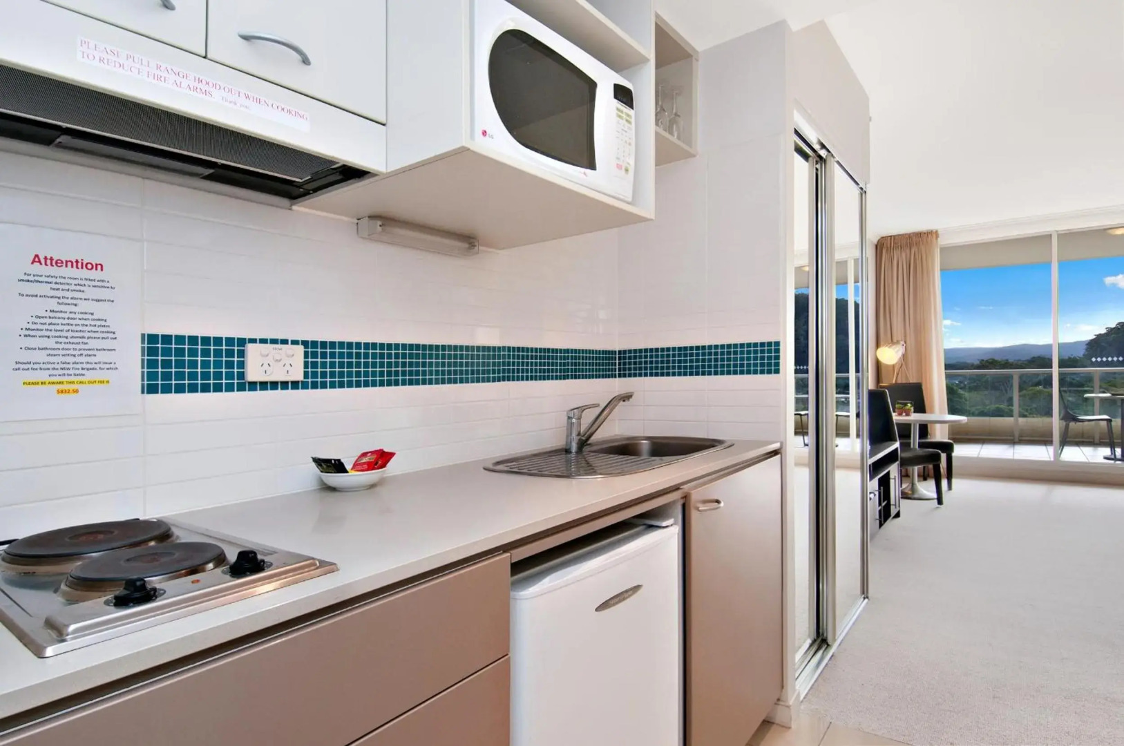 BASE Holidays - Ettalong Beach Premium Apartments