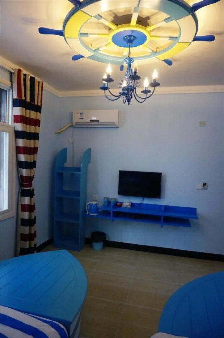 Fenghuang Encounter Time Inn