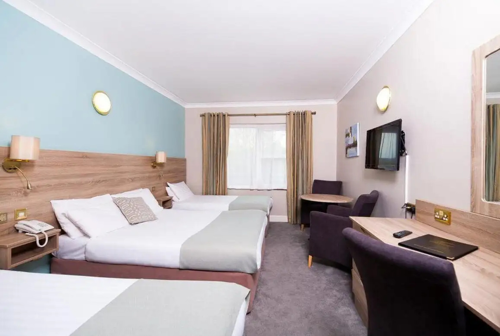 Treacys West County Hotel Ennis