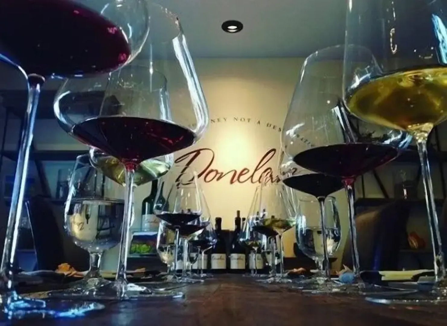 Wine-tasting, Light-filled And Kid-friendly House 5 Bedroom Home by Redawning