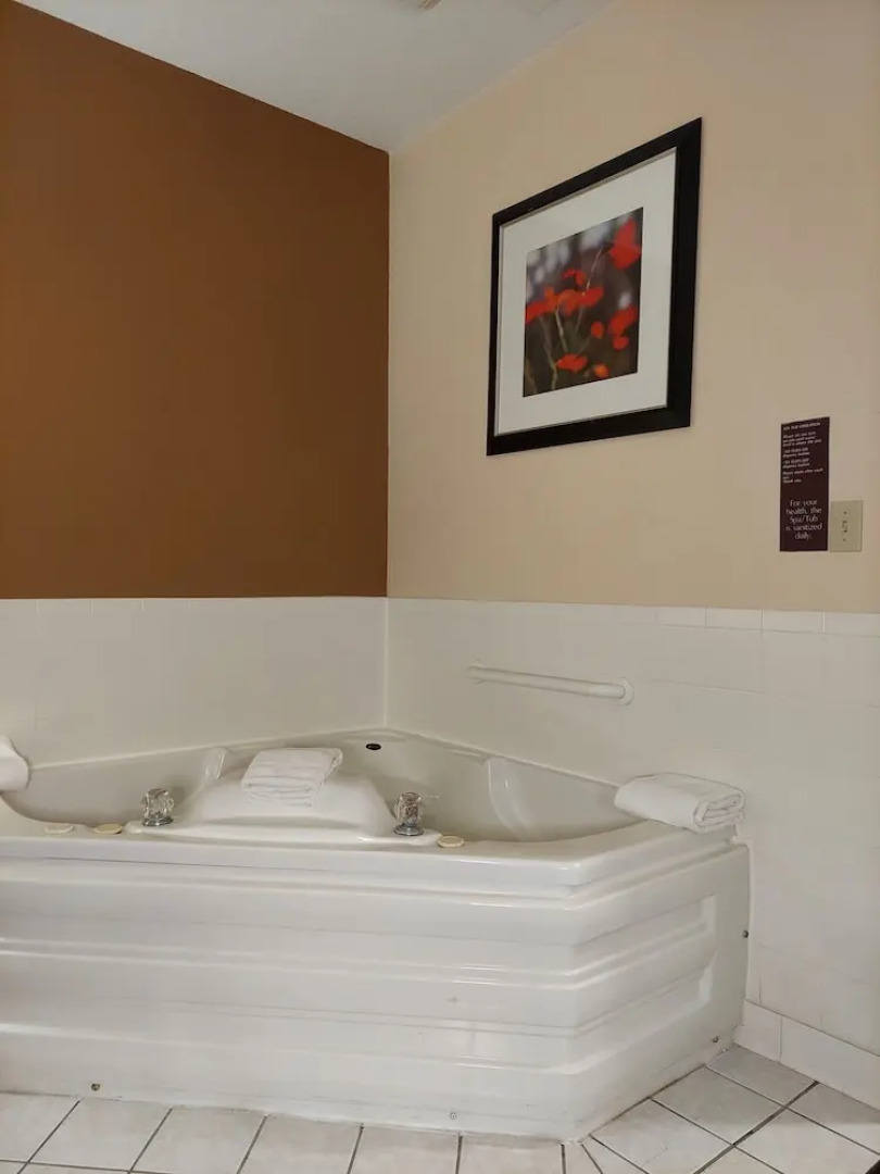 Baymont Inn & Suites Portage