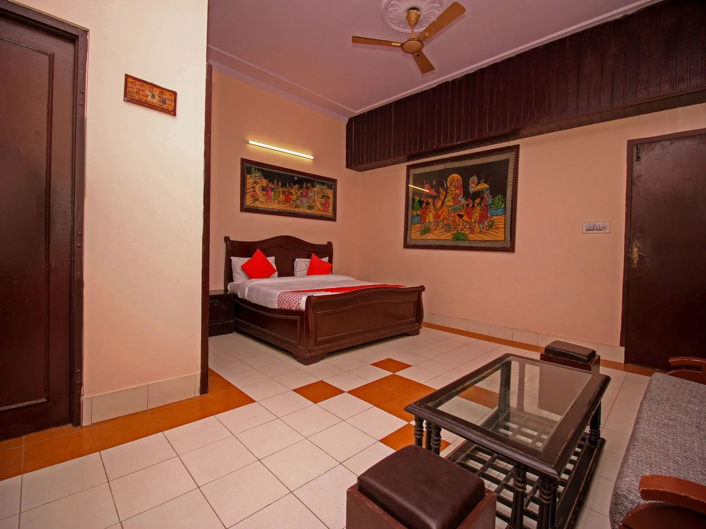 Mahal Rajwada Resort