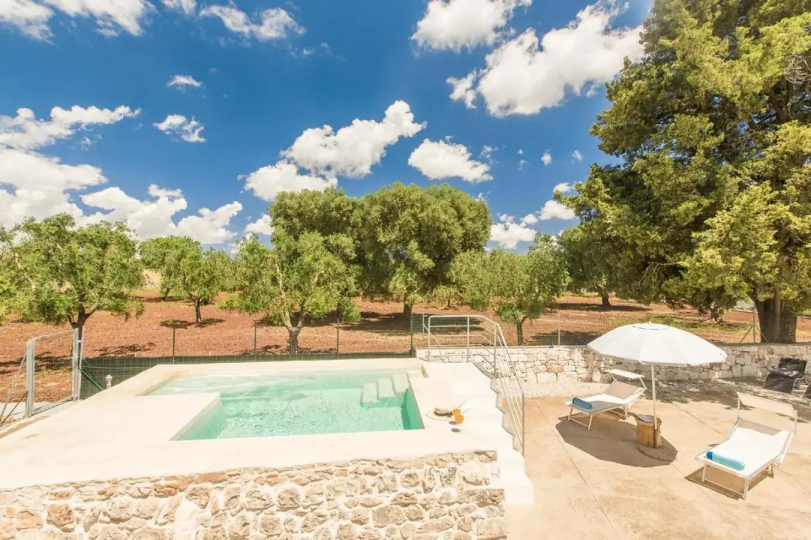 Trullo del Mandarino con piscina