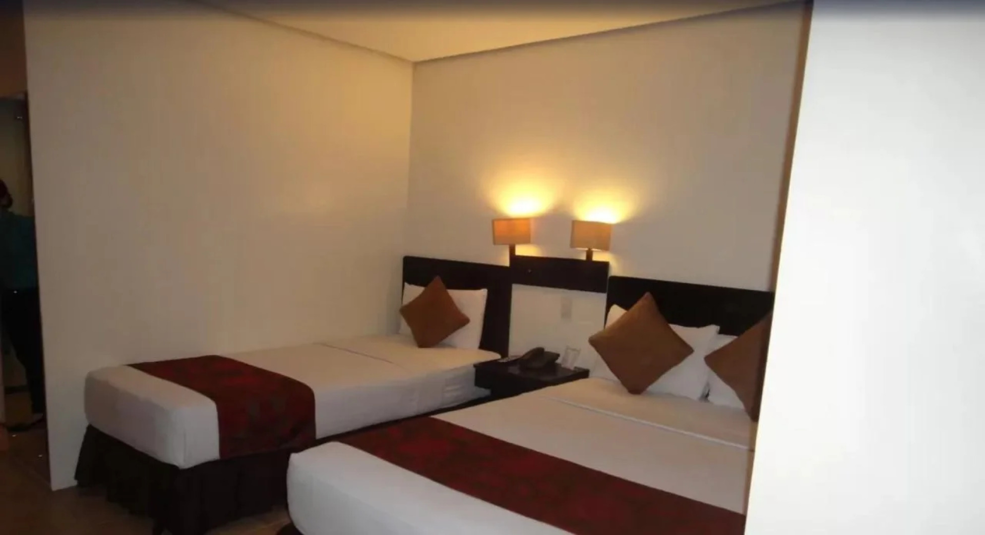 Premiere Citi Suites