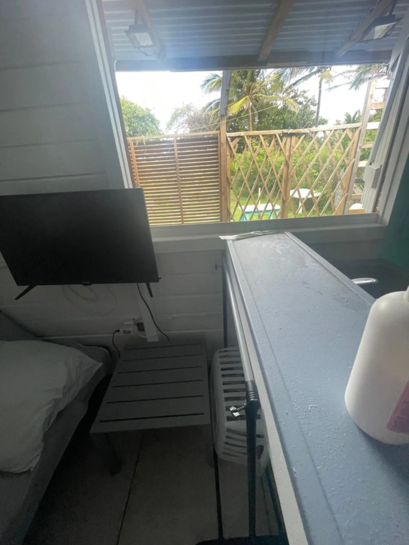 2 Bungalows au bord de la plage de montal a moule loués individuellement ou séparément