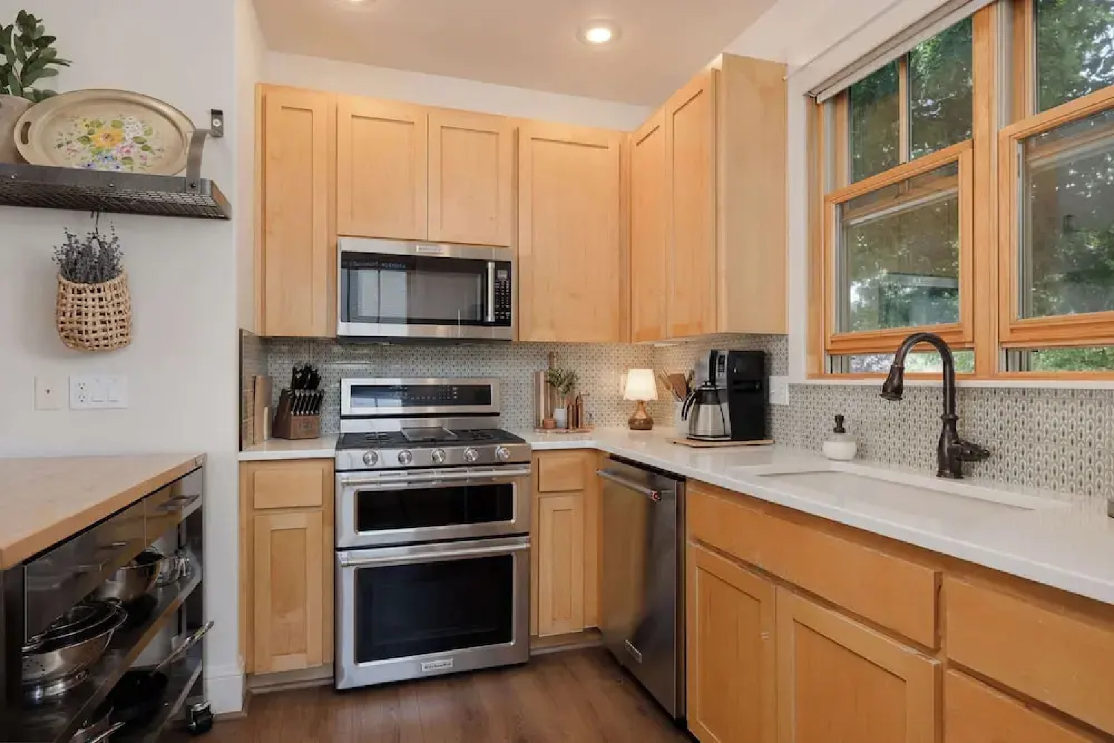 Cascade Cottage Stay for 6