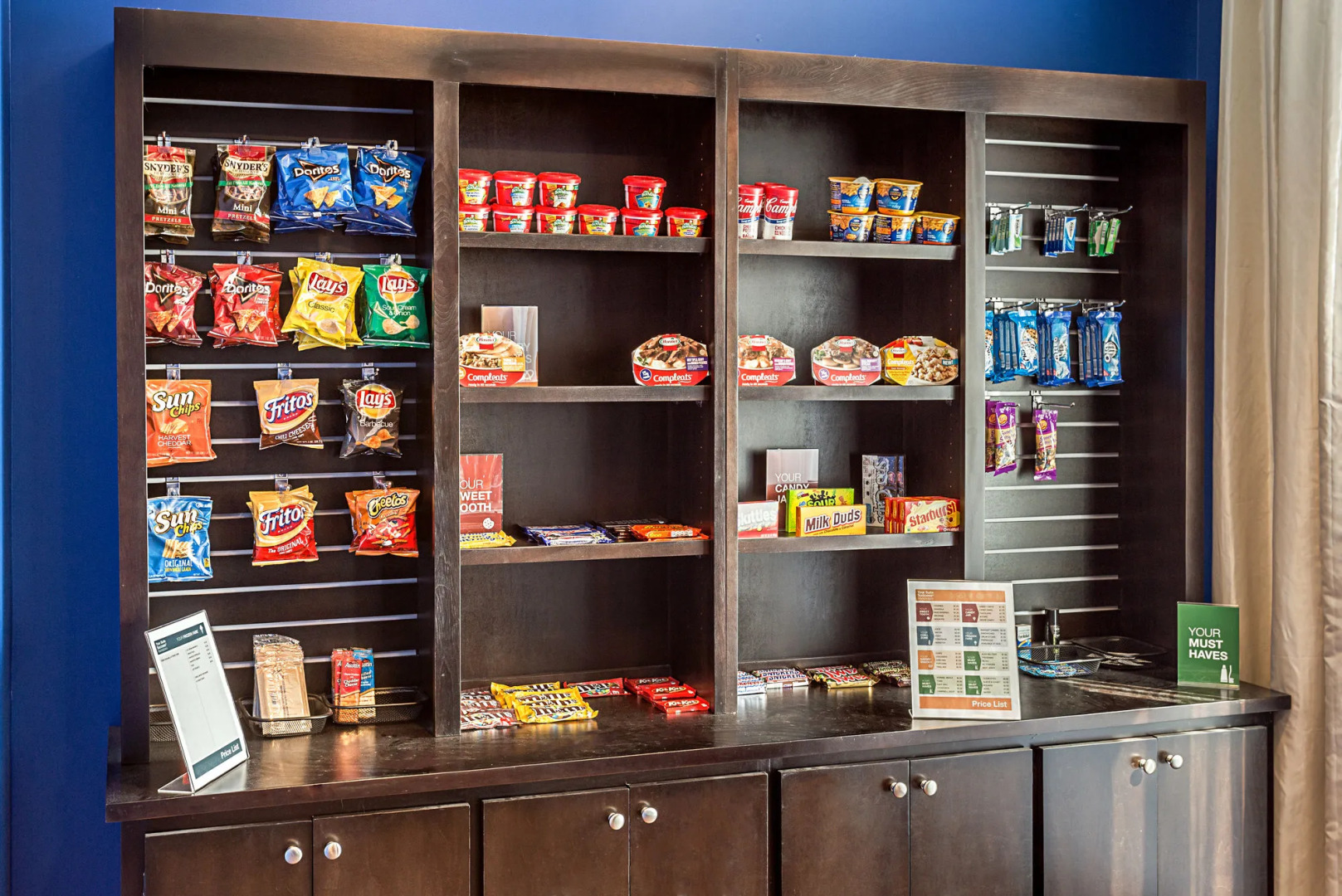 Comfort Suites near Tanger Outlet Mall