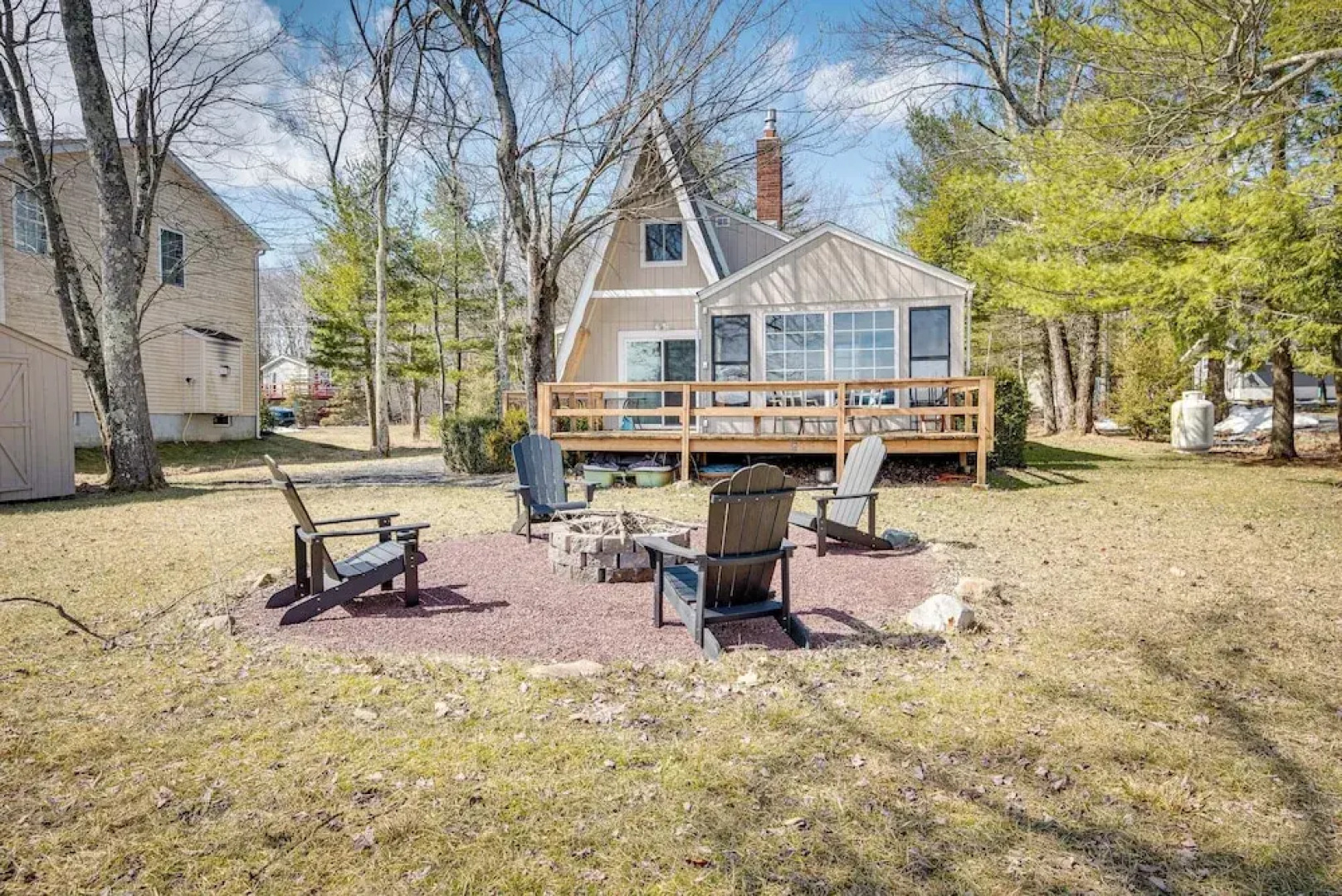 Dock & Sunroom: Waterfront Home Near Kalahari!