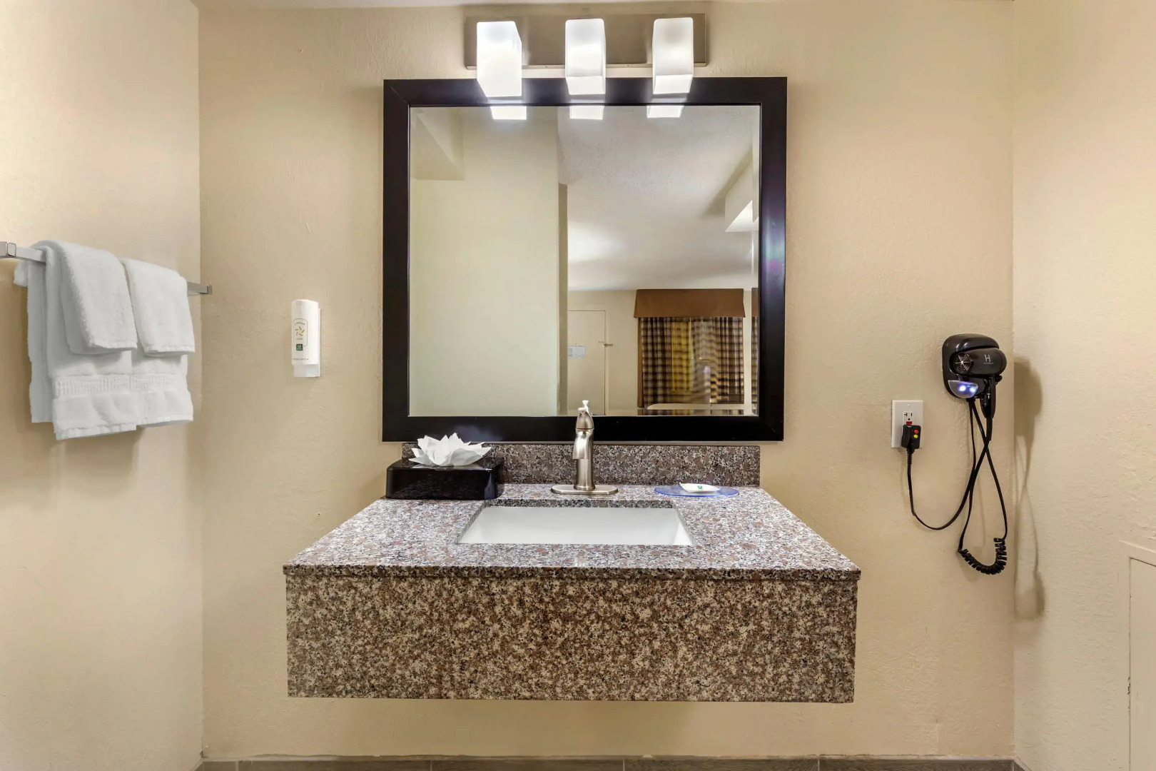 Quality Inn & Suites Spring Lake - Fayetteville near Fort Bragg