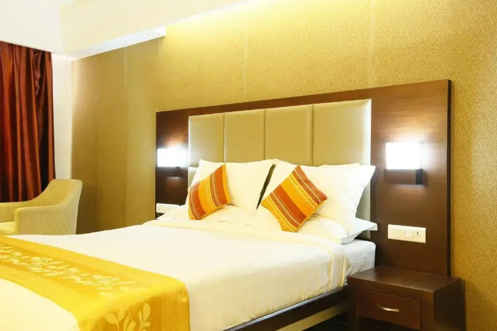 Hotel Moonlit Regency