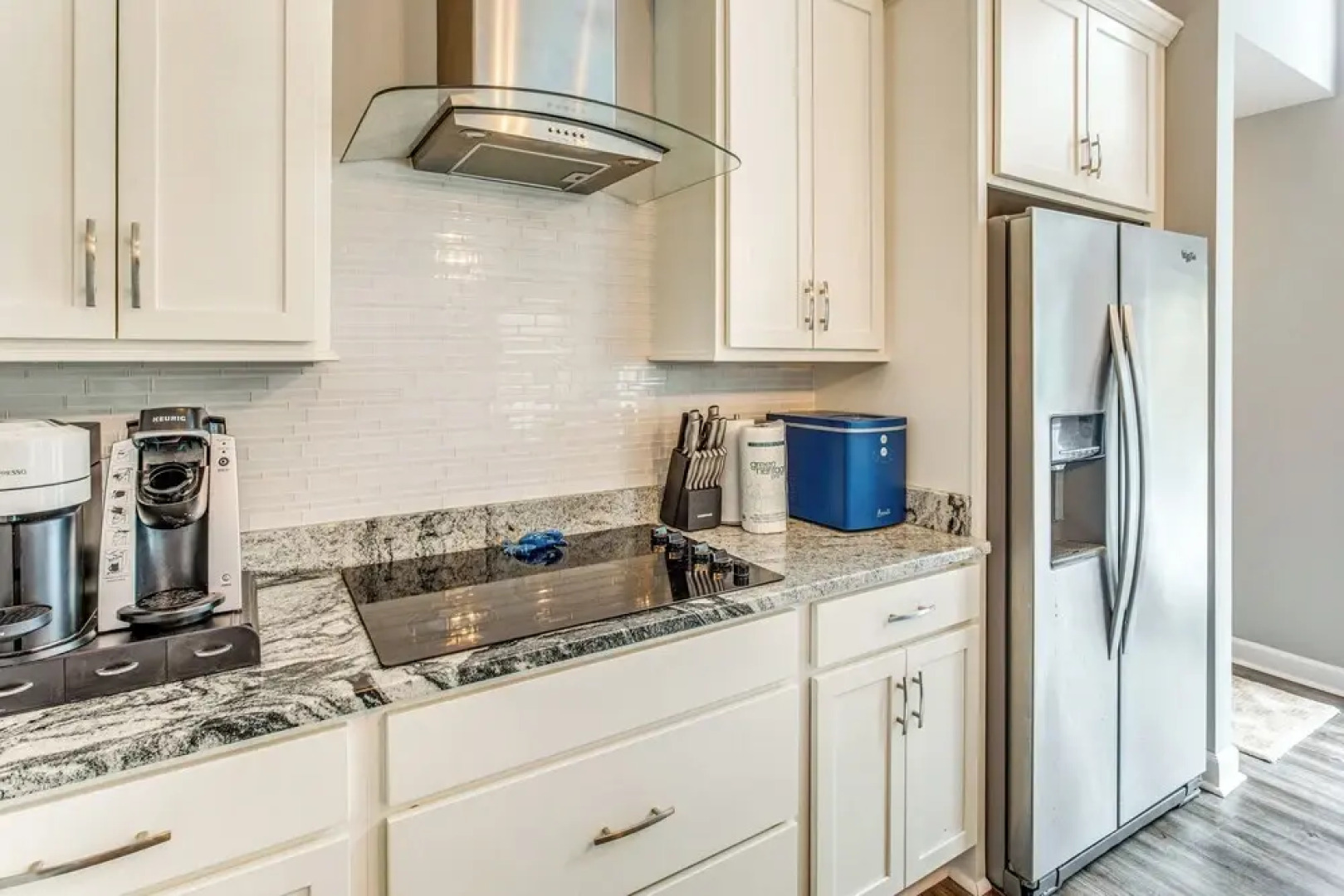 Little River Cottage with Deck