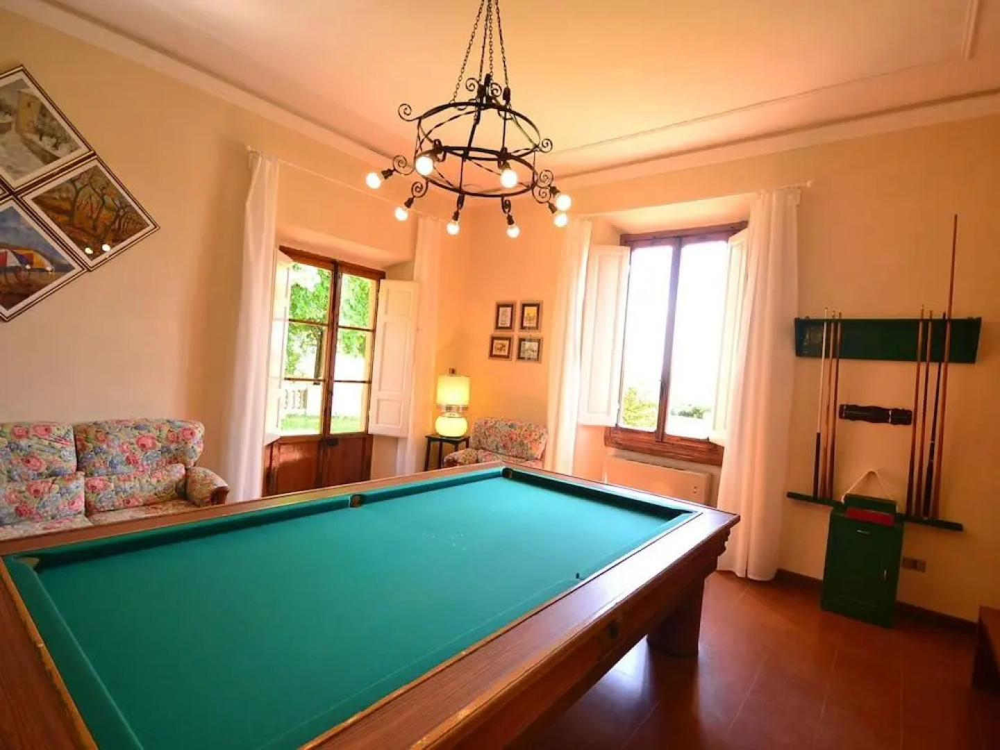 Peaceful Holiday Home with Pool in Montefiridolfi Italy