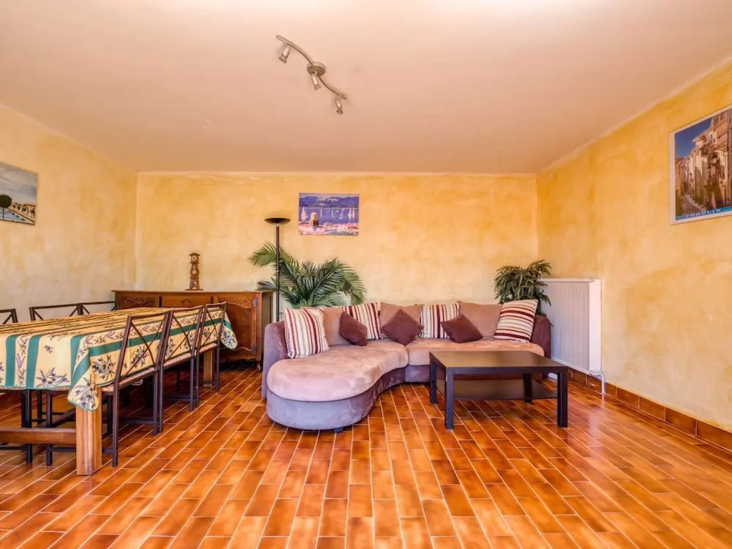 Cozy Holiday Home in Cogolin with Private Pool