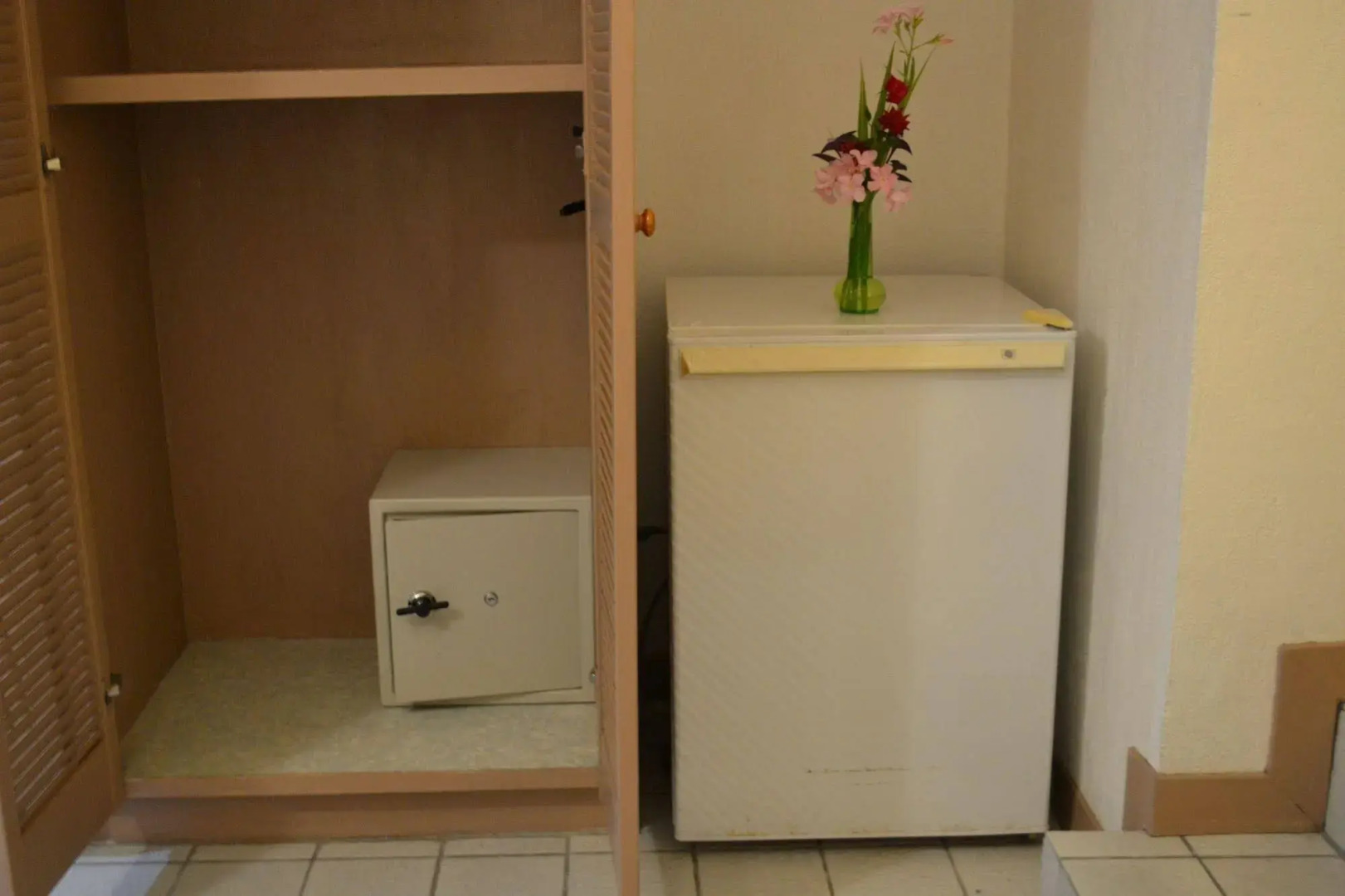 West Plaza Hotel by the Sea