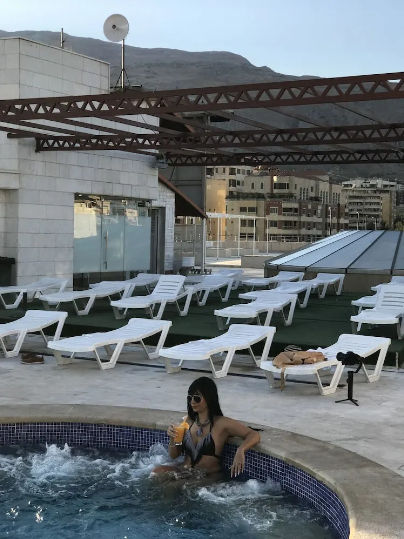 Delora Hotel and Suites