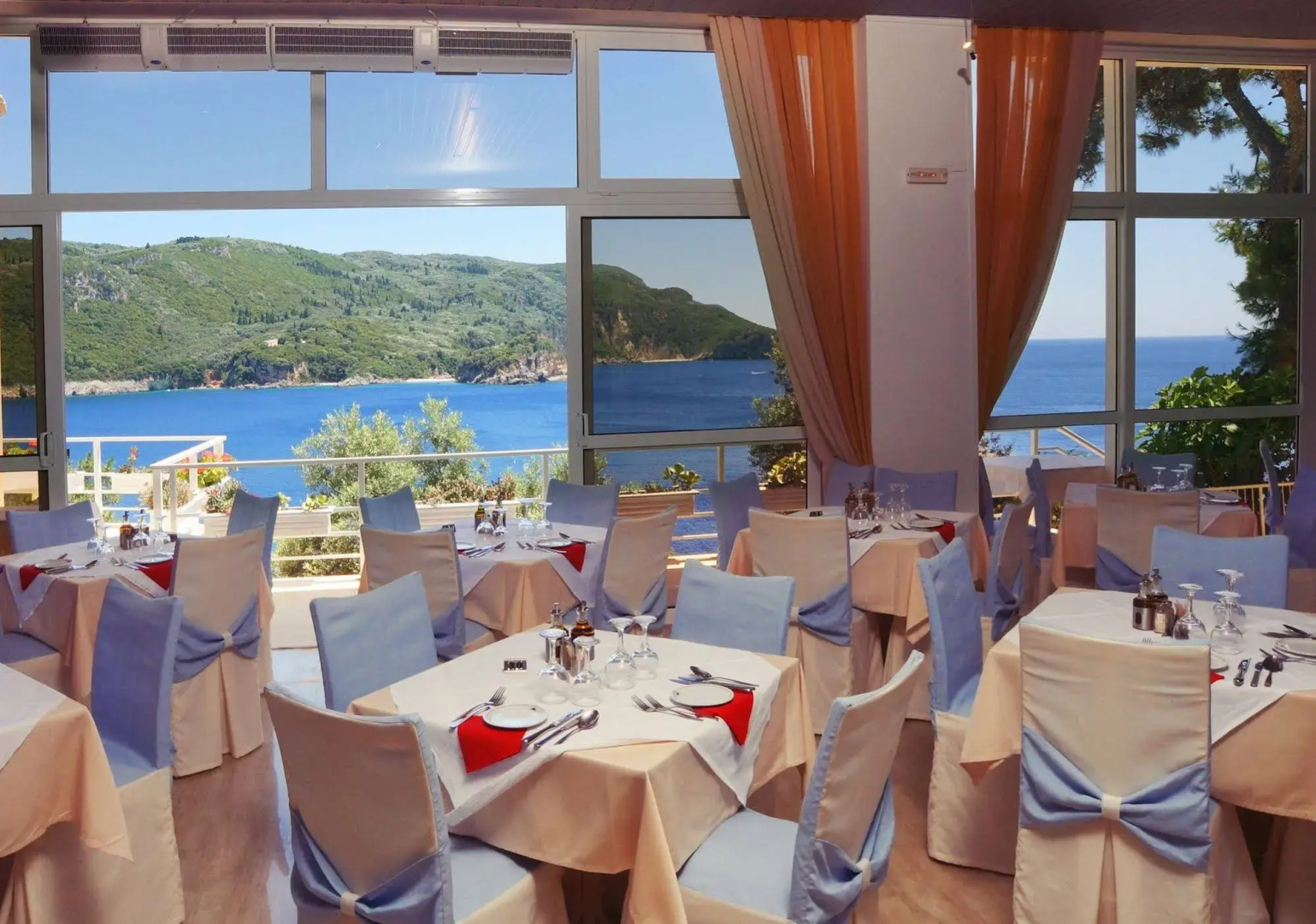 Akrotiri Beach Resort Hotel - Adults friendly