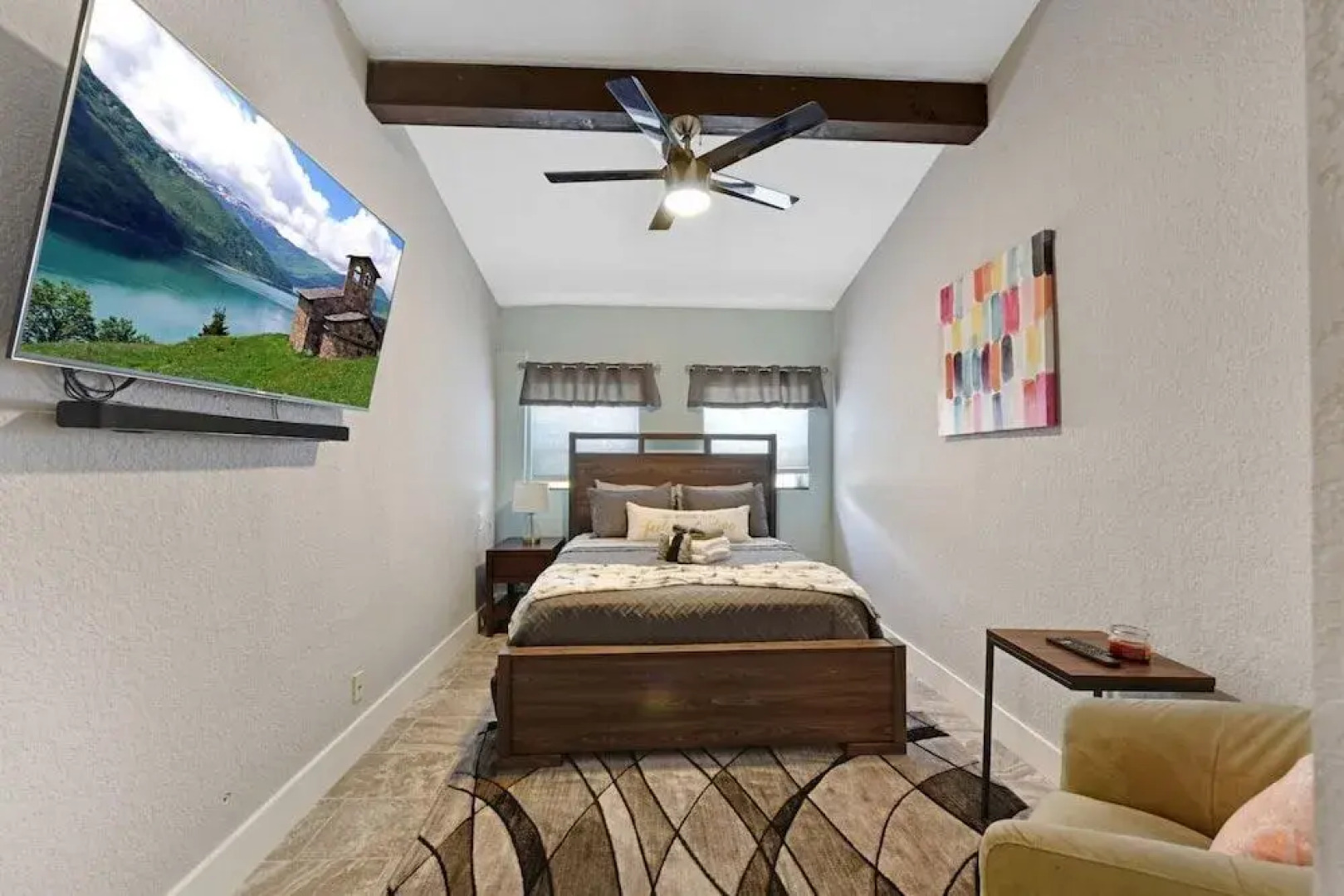 Private beautiful cabana pool home in SFL