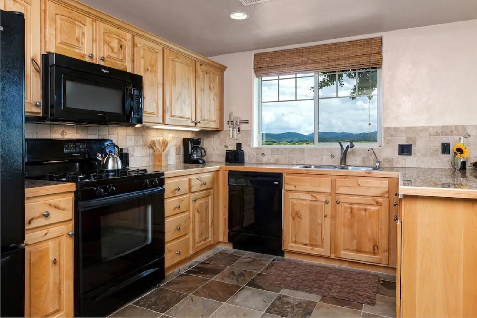 1539 West Redstone Ave Unit C2 - 3 Br townhouse by RedAwning