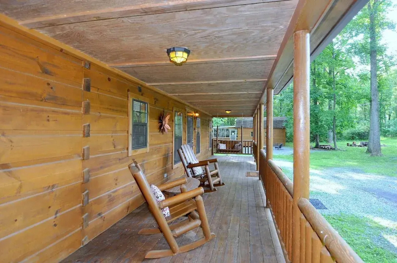 Sleepy Creek - Creekside Escape