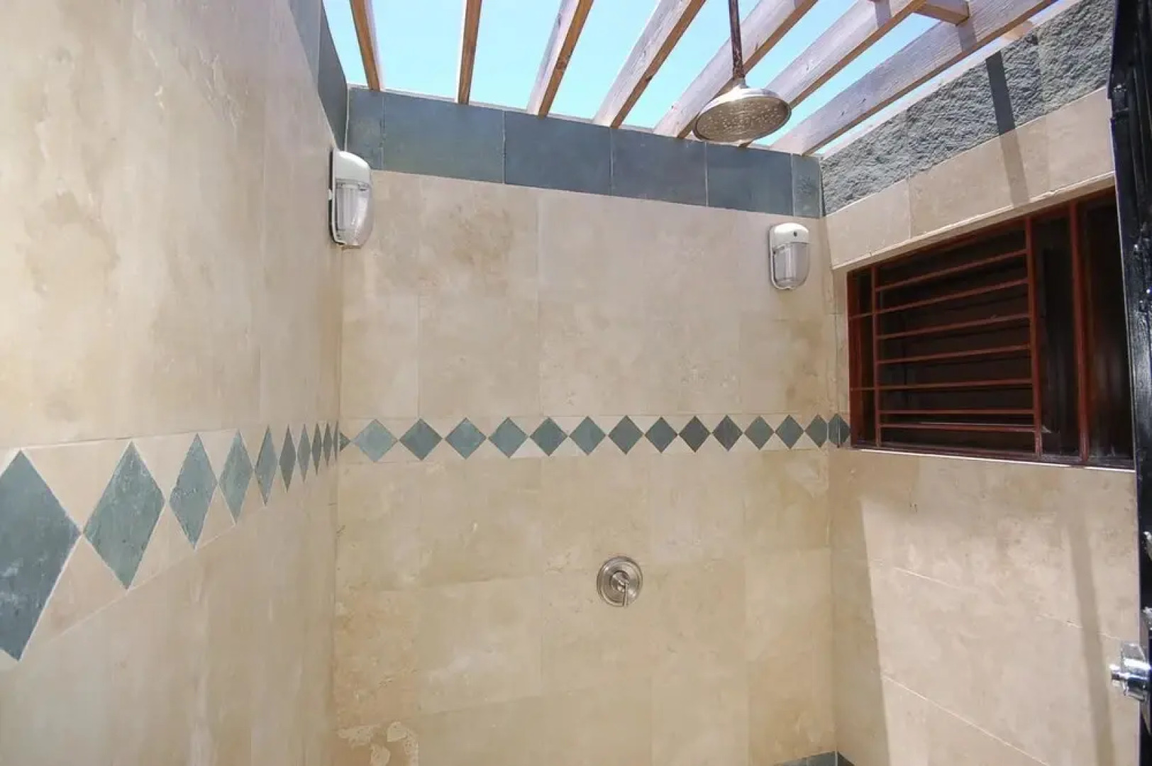 Mai Tai Villa, 4BR by Jamaican Treasures