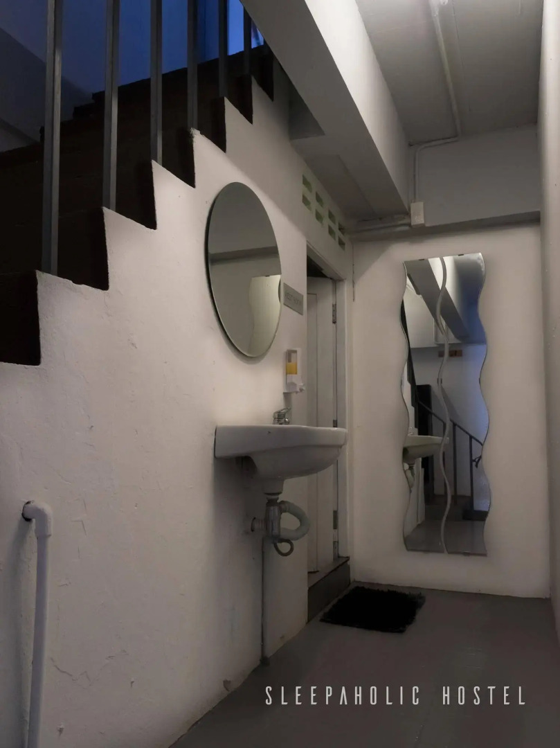 Sleepaholic Hostel