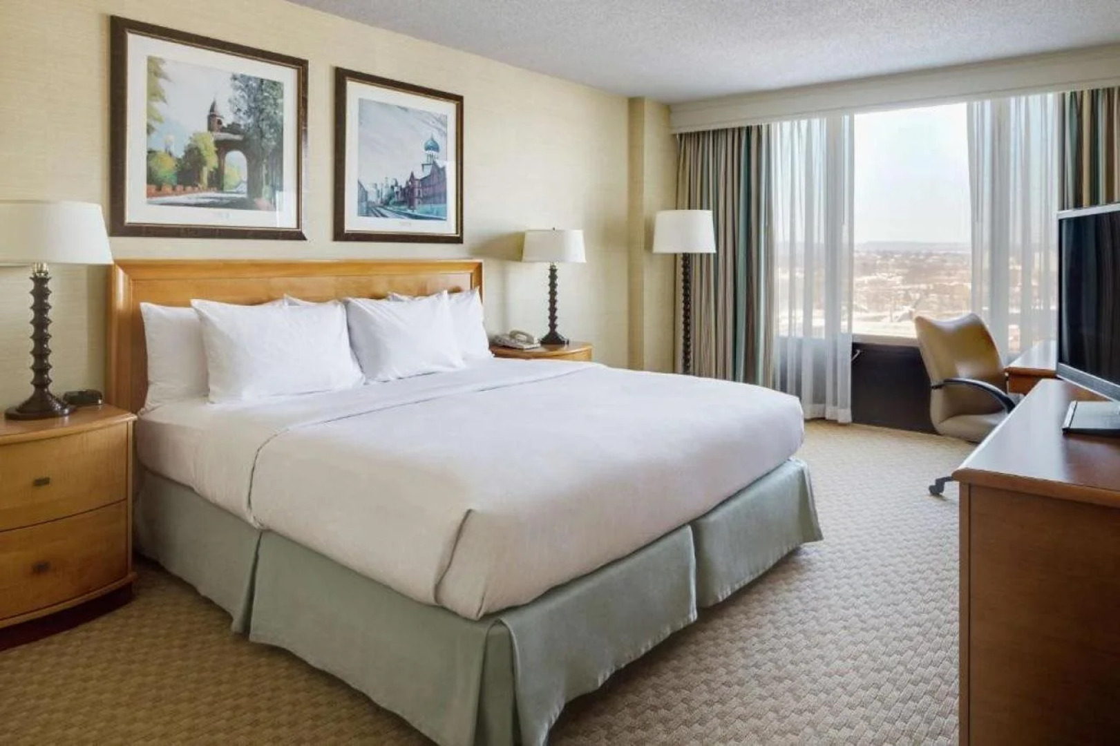 DoubleTree by Hilton Hartford Downtown