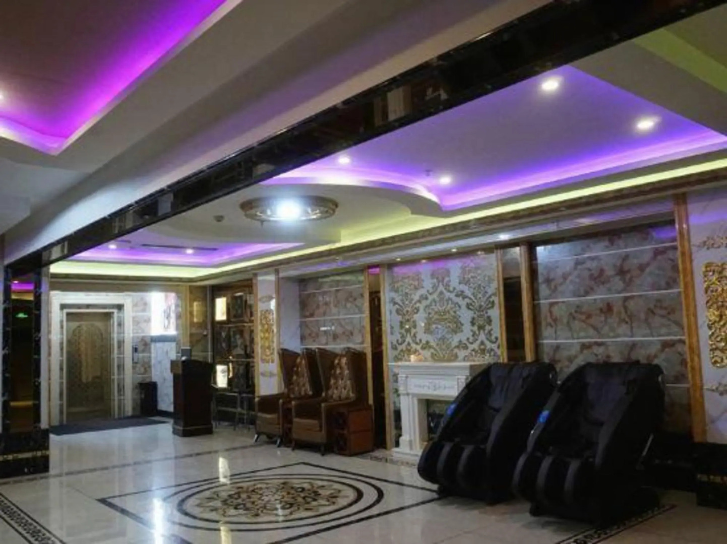 Dongfang Shengdalou Boutique Hotel