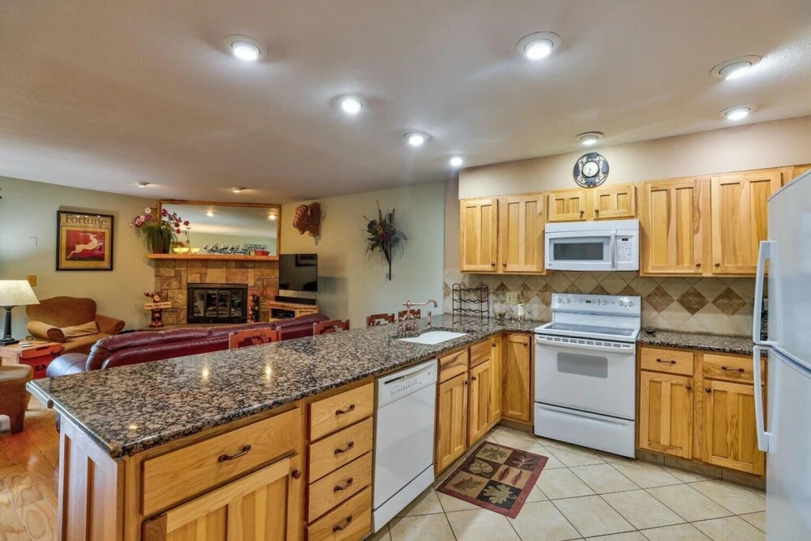 Lagoon  754b 3 Bedroom Townhouse