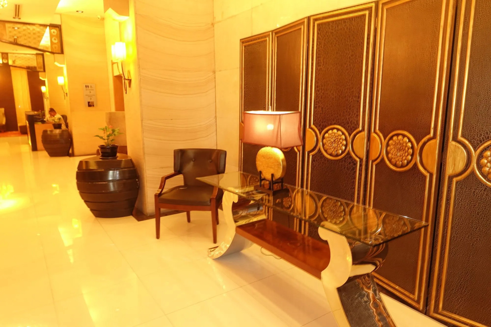 Luxury Condo at Forbeswood Parklane