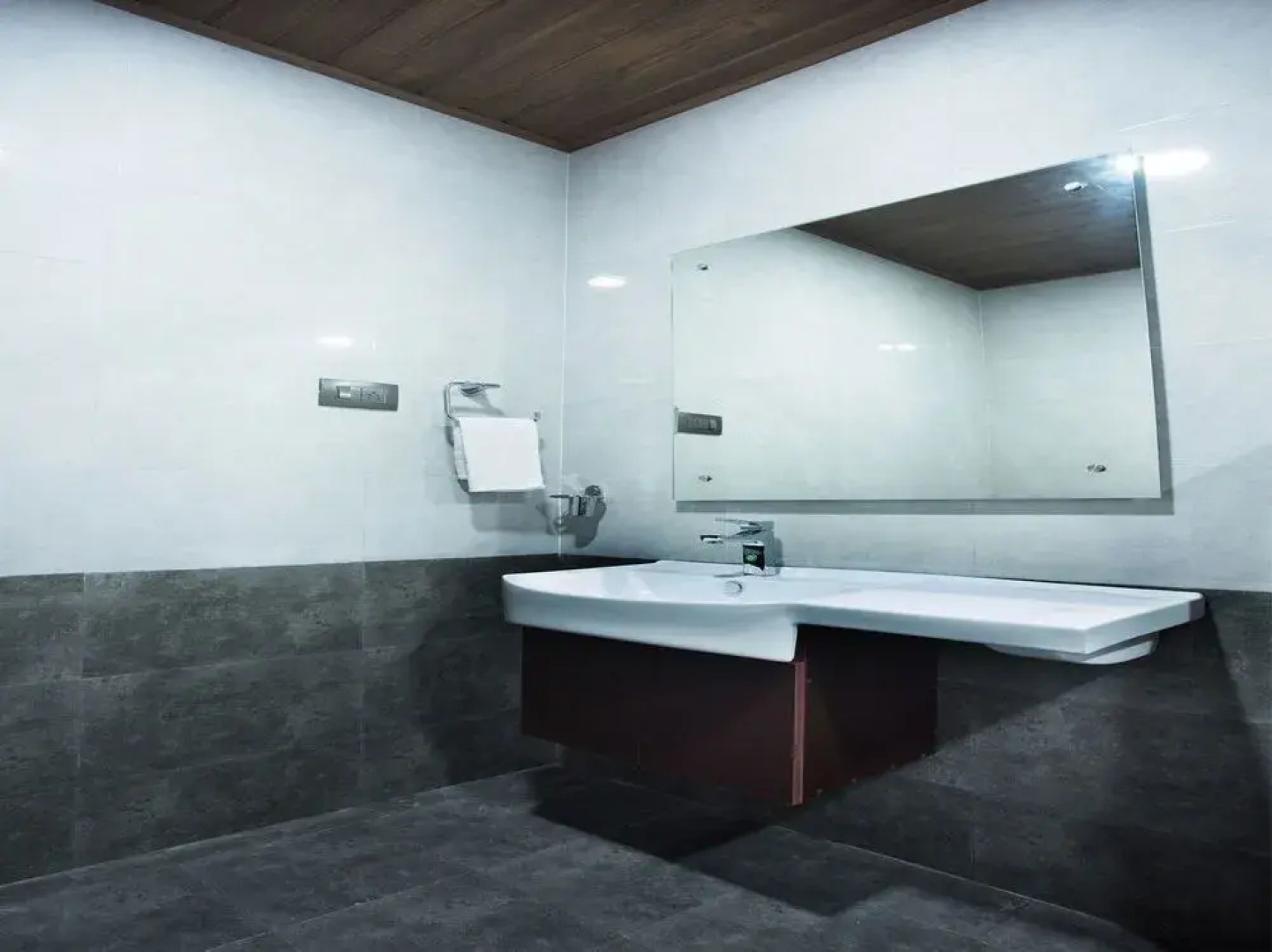 Hotel Misty Garden Resorts