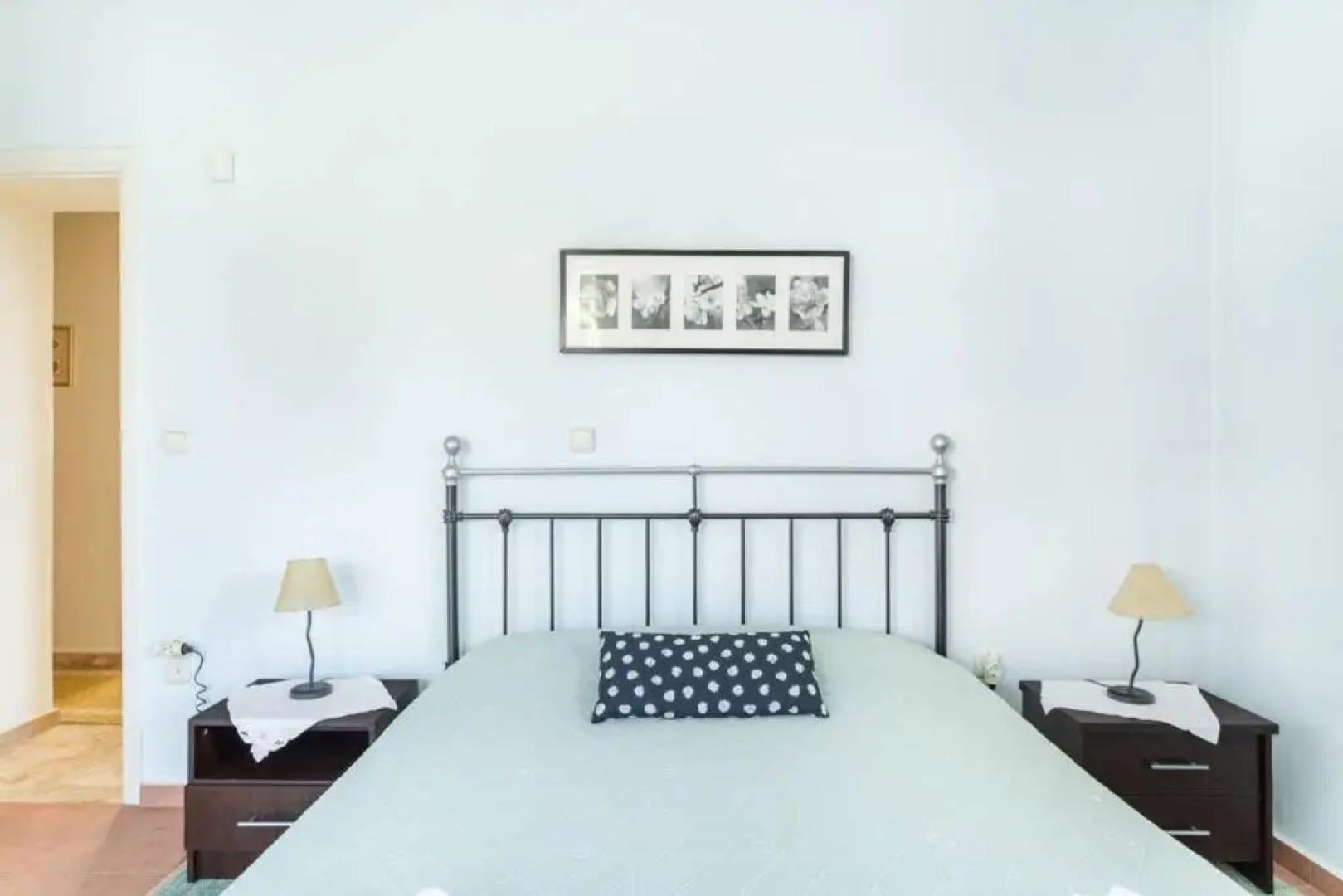 Two Bedroom Apartment Near Alimos Marina !